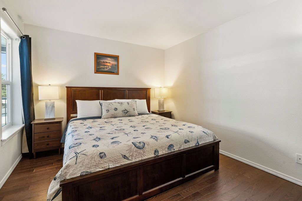 Photo of Others in Lincoln City