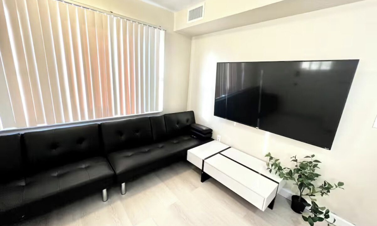Photo of Livingroom in Valley Stream