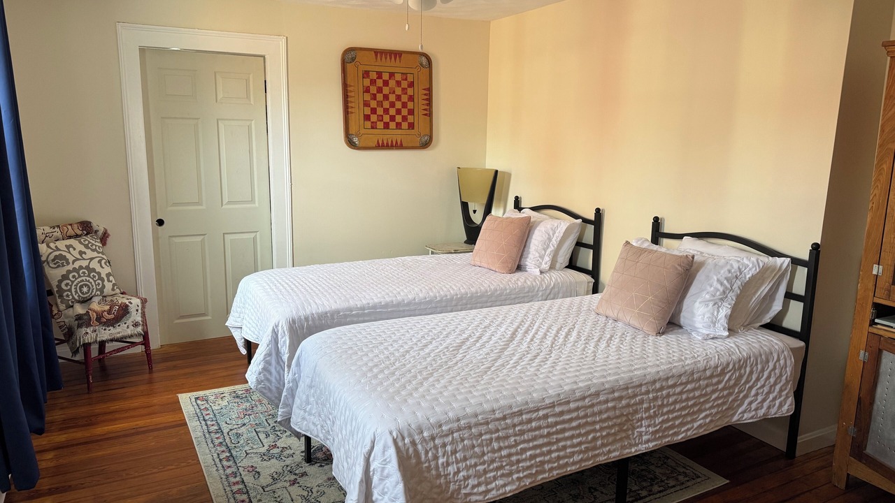 Photo of Bedroom in Warren