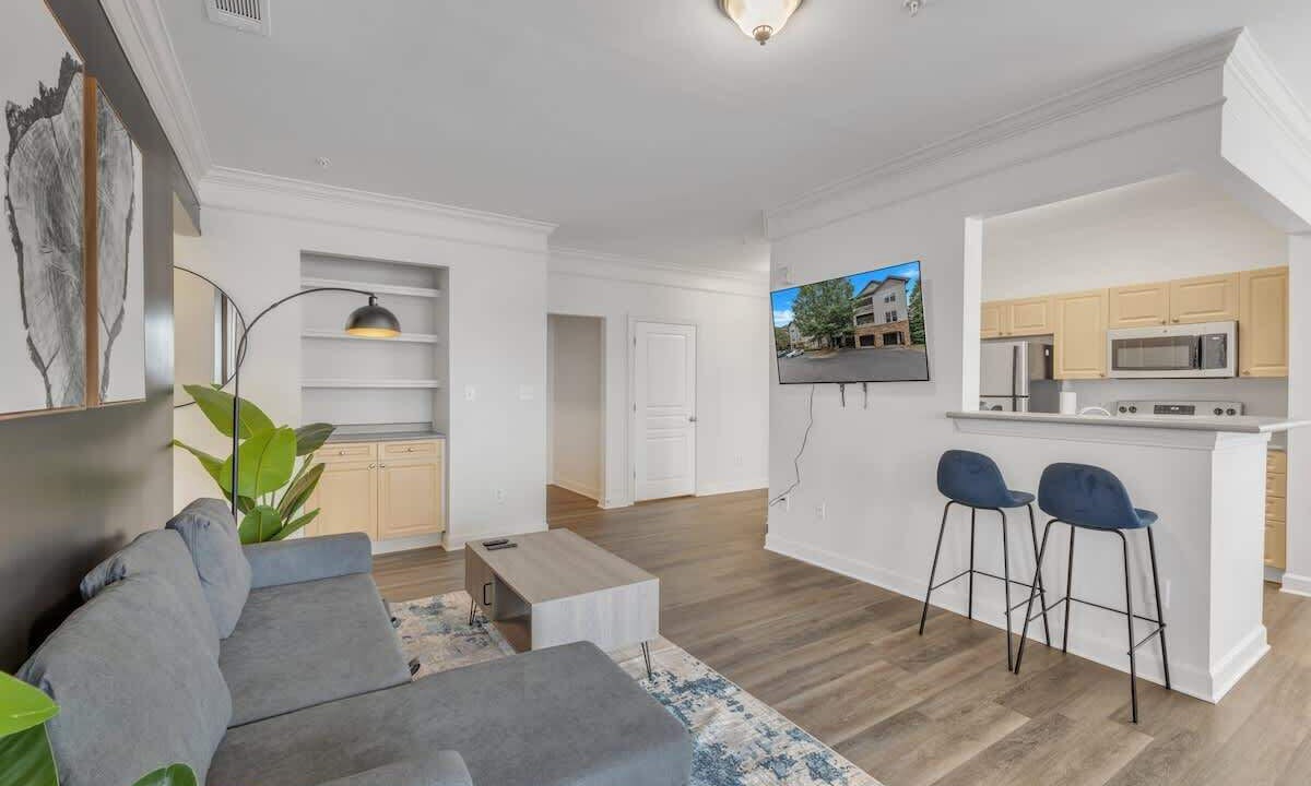 Photo of Livingroom in Southwest Raleigh