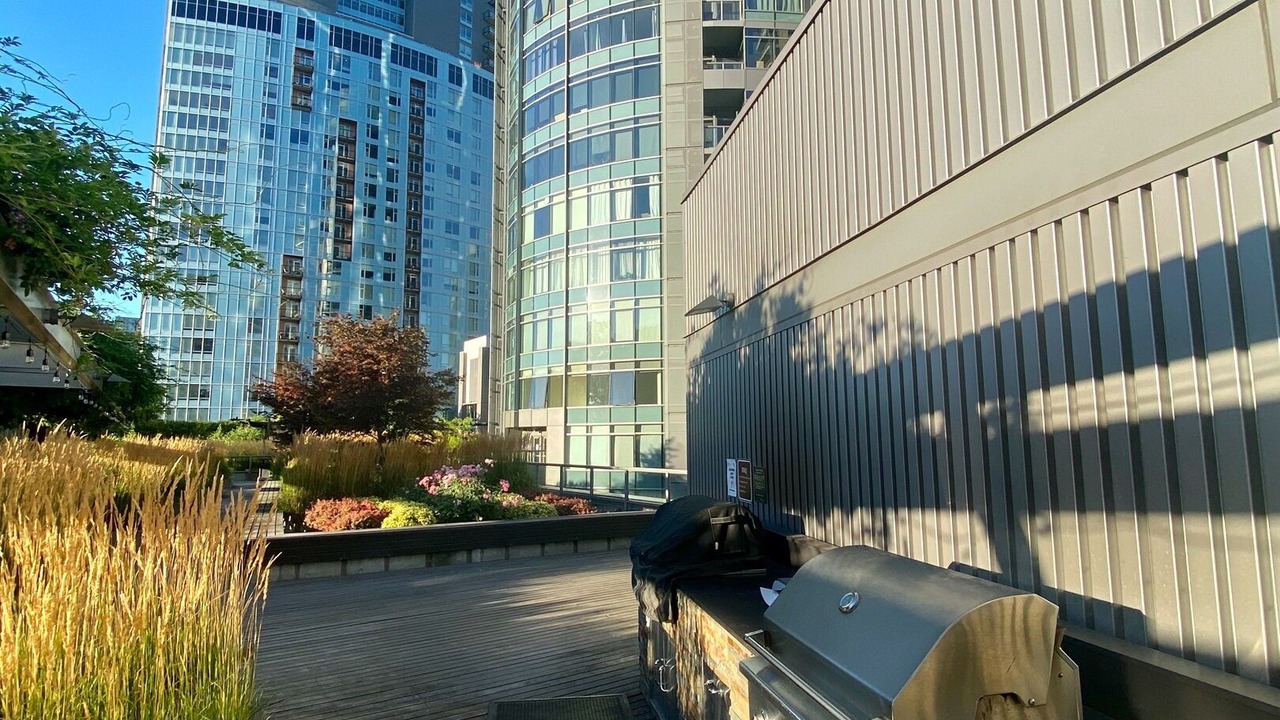 Photo of Patio Balcony in Corbett - Terwilliger - Lair Hill