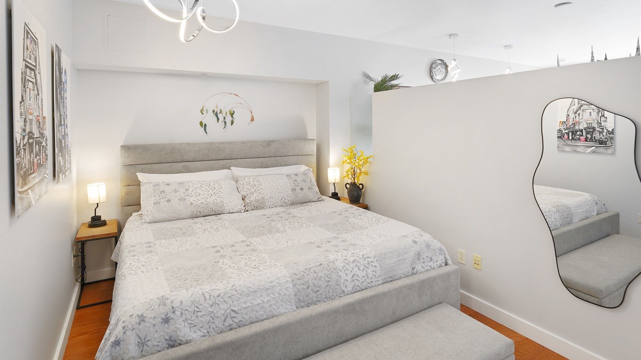 Photo of Bedroom in Corbett - Terwilliger - Lair Hill