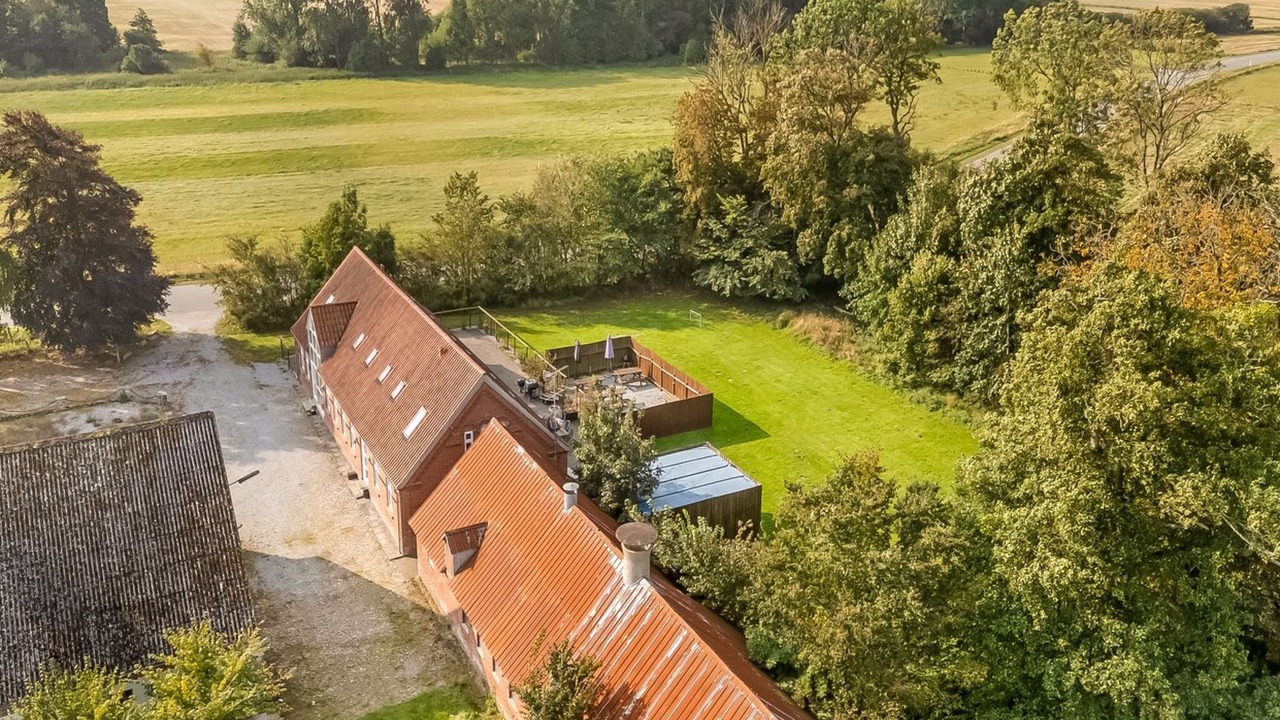 Photo of Others in Lyngsa