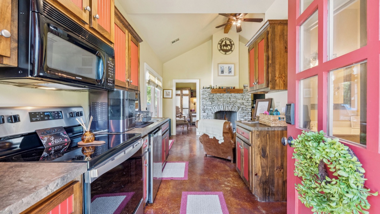 Photo of Kitchen in Okmulgee County
