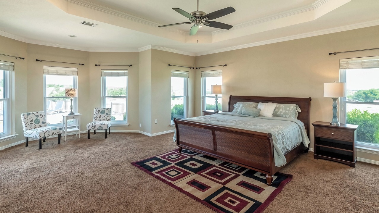 Photo of Bedroom in Ponder