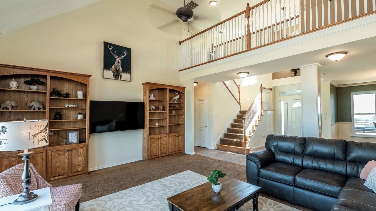 Photo of Livingroom in Ponder