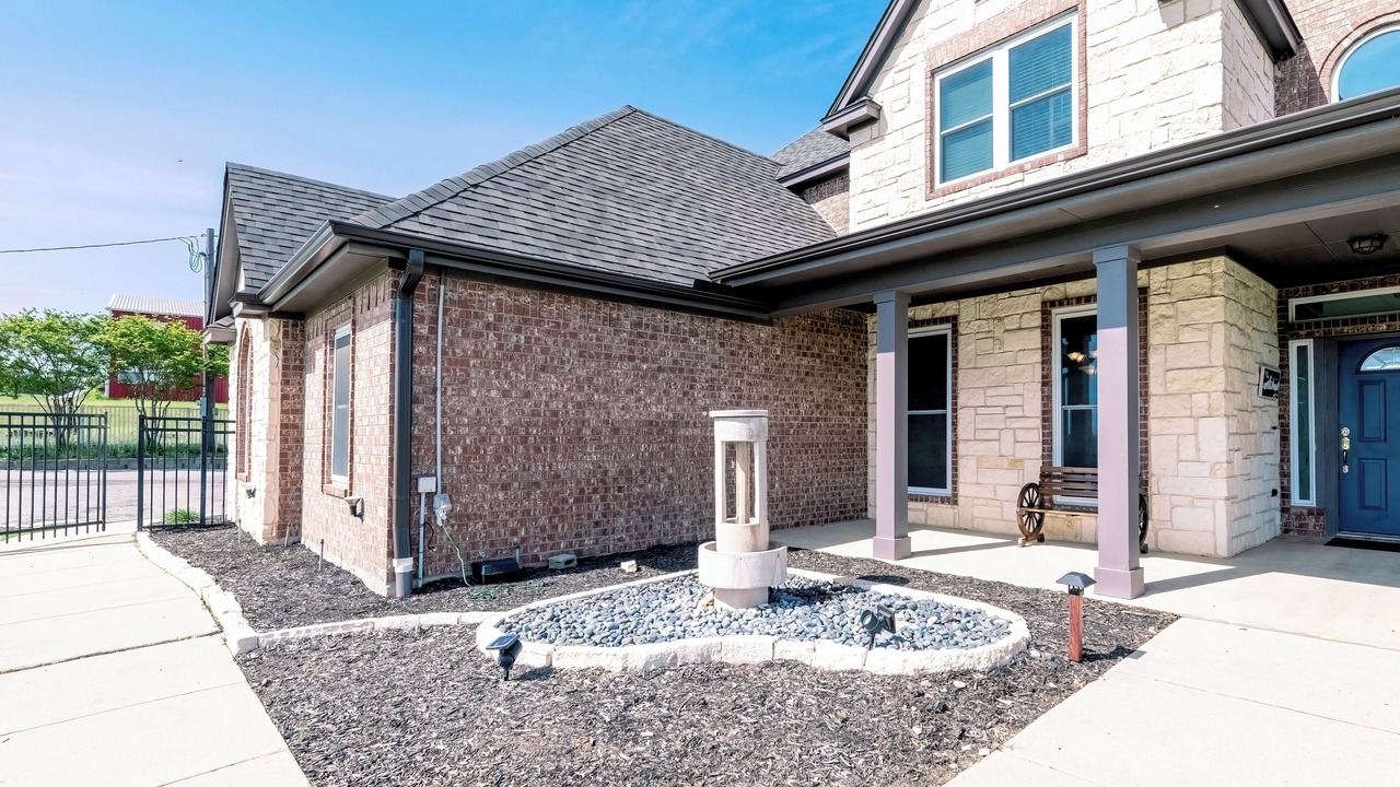 Photo of Outdoor in Ponder