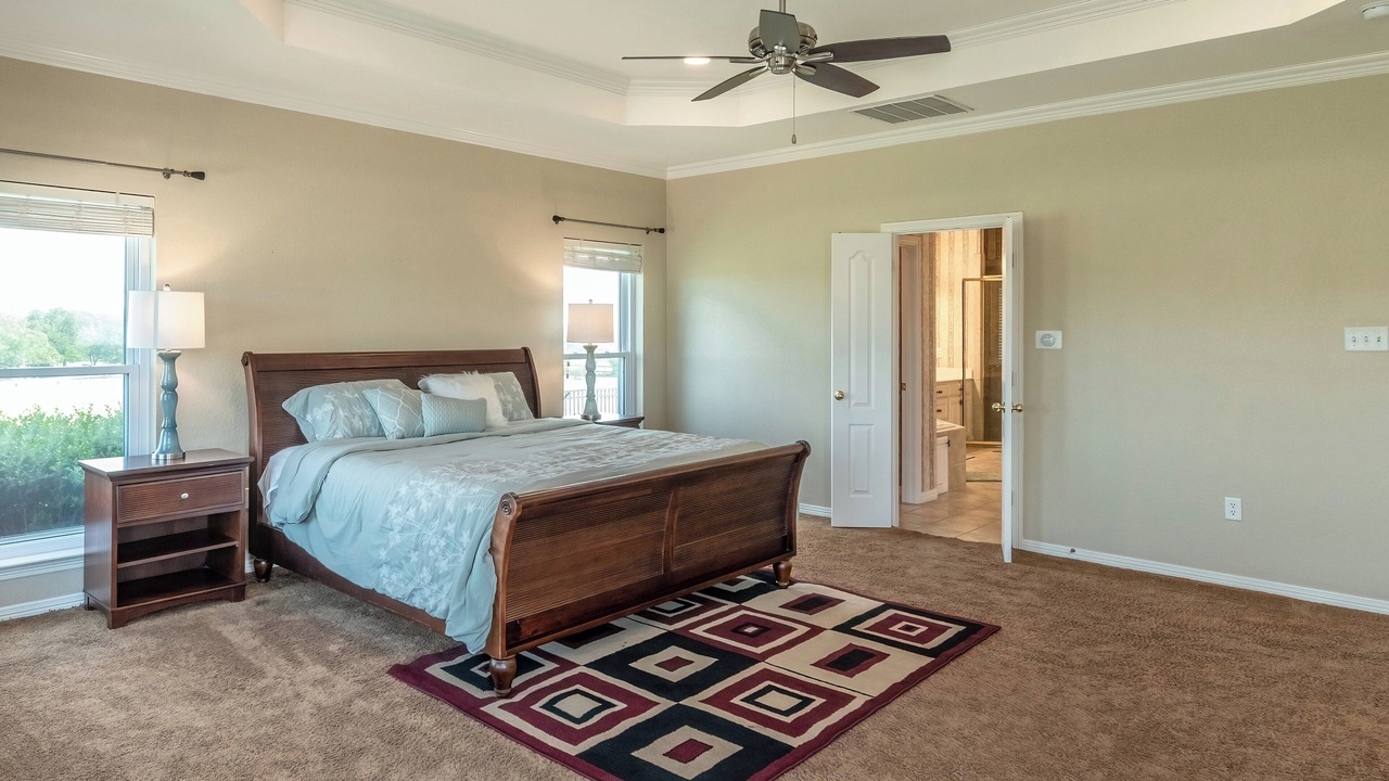 Photo of Bedroom in Ponder