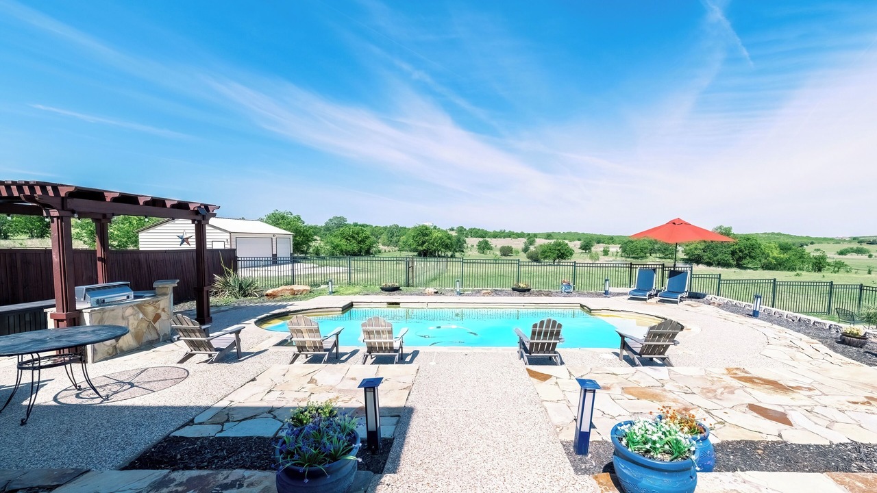 Photo of Outdoor in Ponder