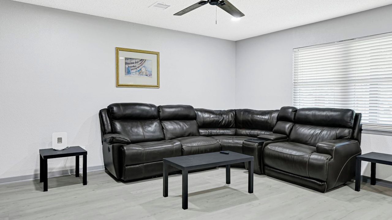 Photo of Livingroom in Baytown