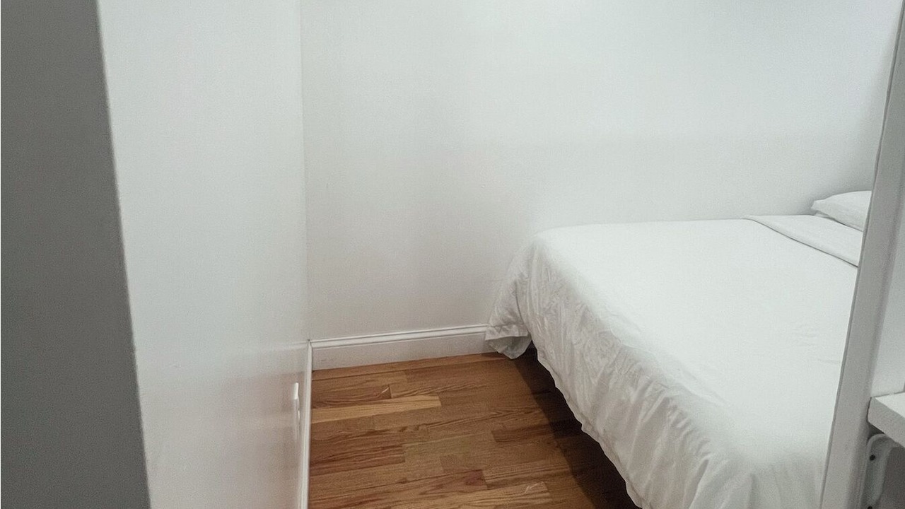 Photo of Bedroom in Valley Stream