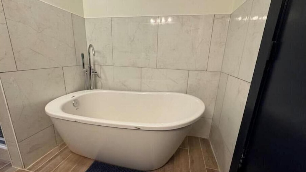 Photo of Bathroom in Raintree