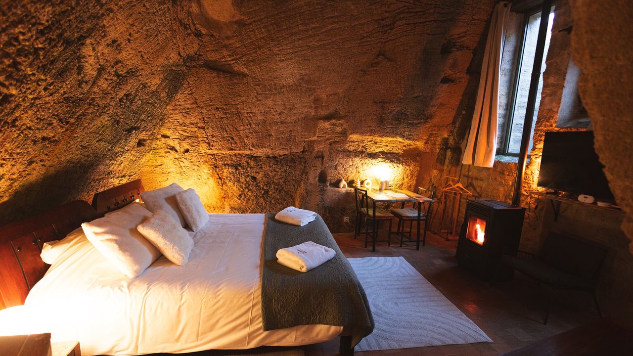 Photo of Bedroom in Doue-la-Fontaine