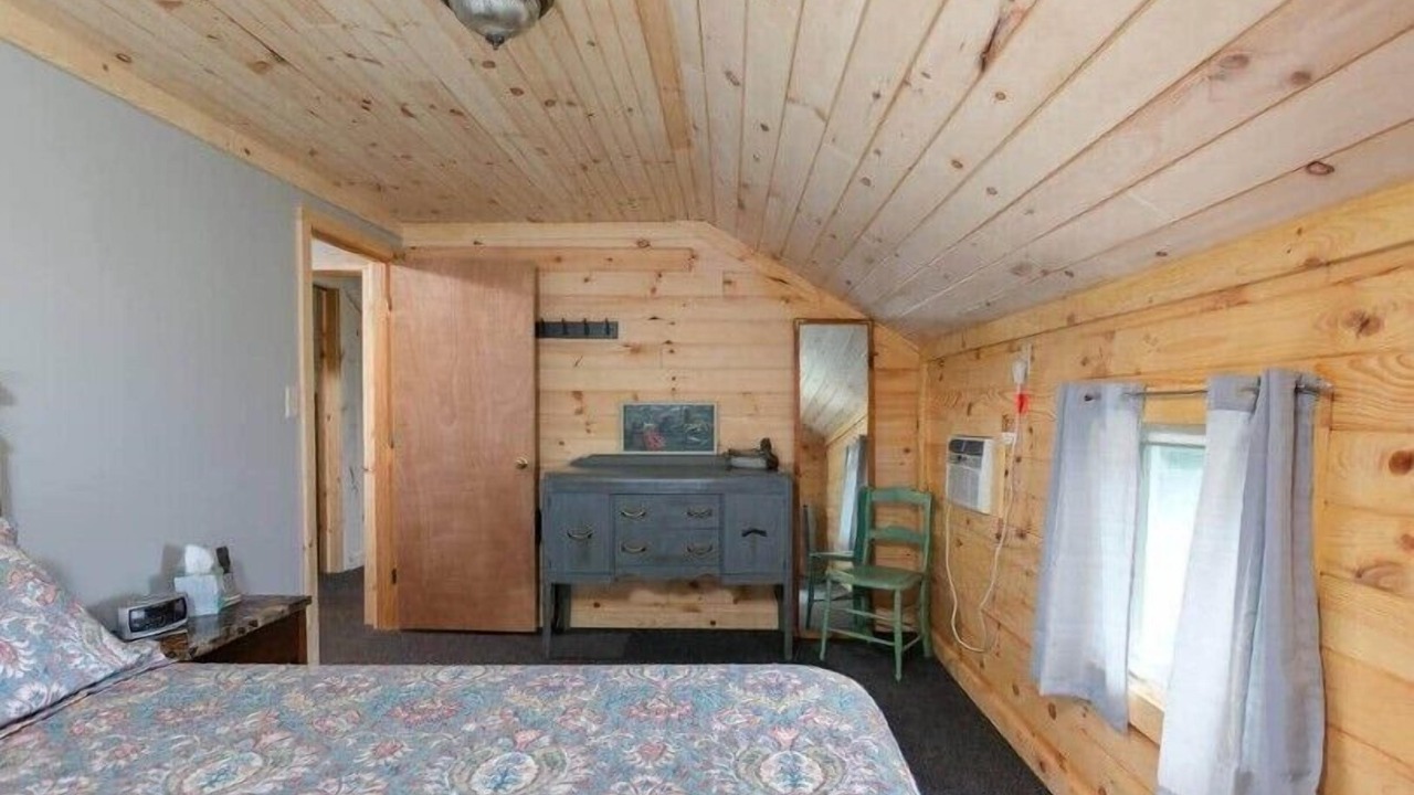 Photo of Others in Gaines