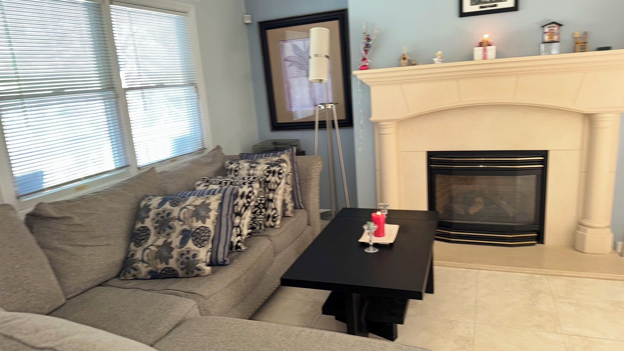 Photo of Livingroom in Shirley