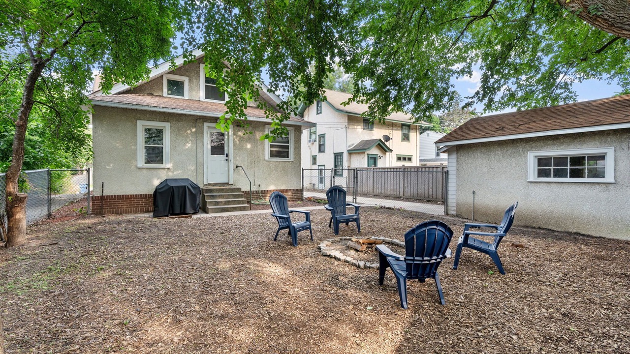 Photo of Outdoor in Lynnhurst