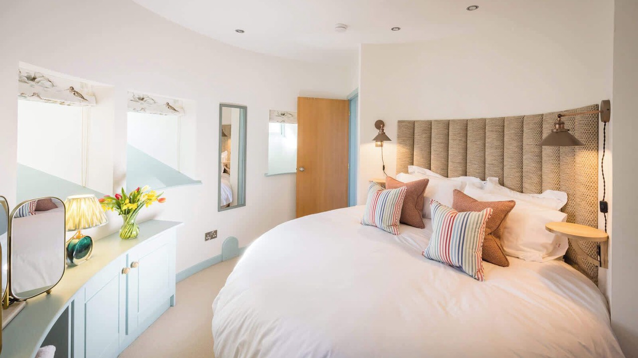 Photo of Others in Dalmeny