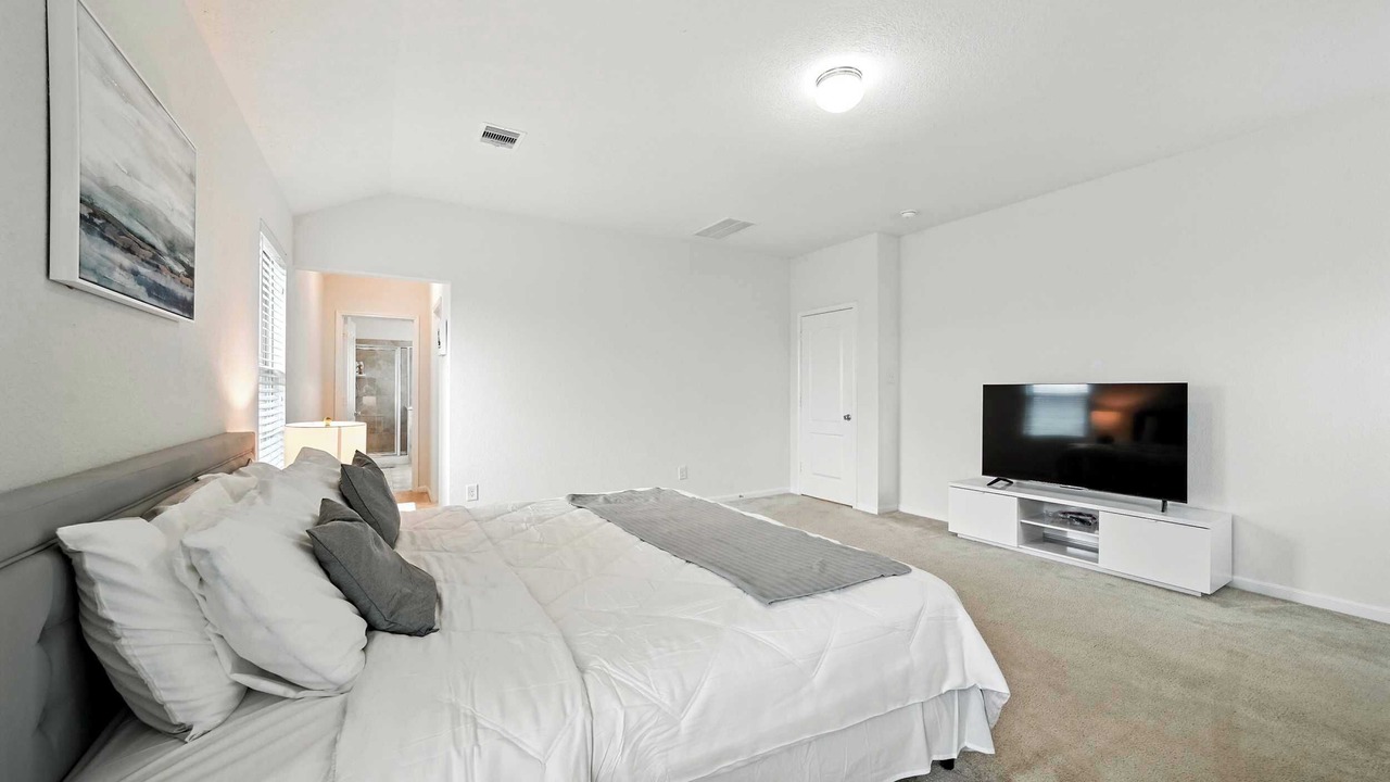 Photo of Bedroom in Atascocita