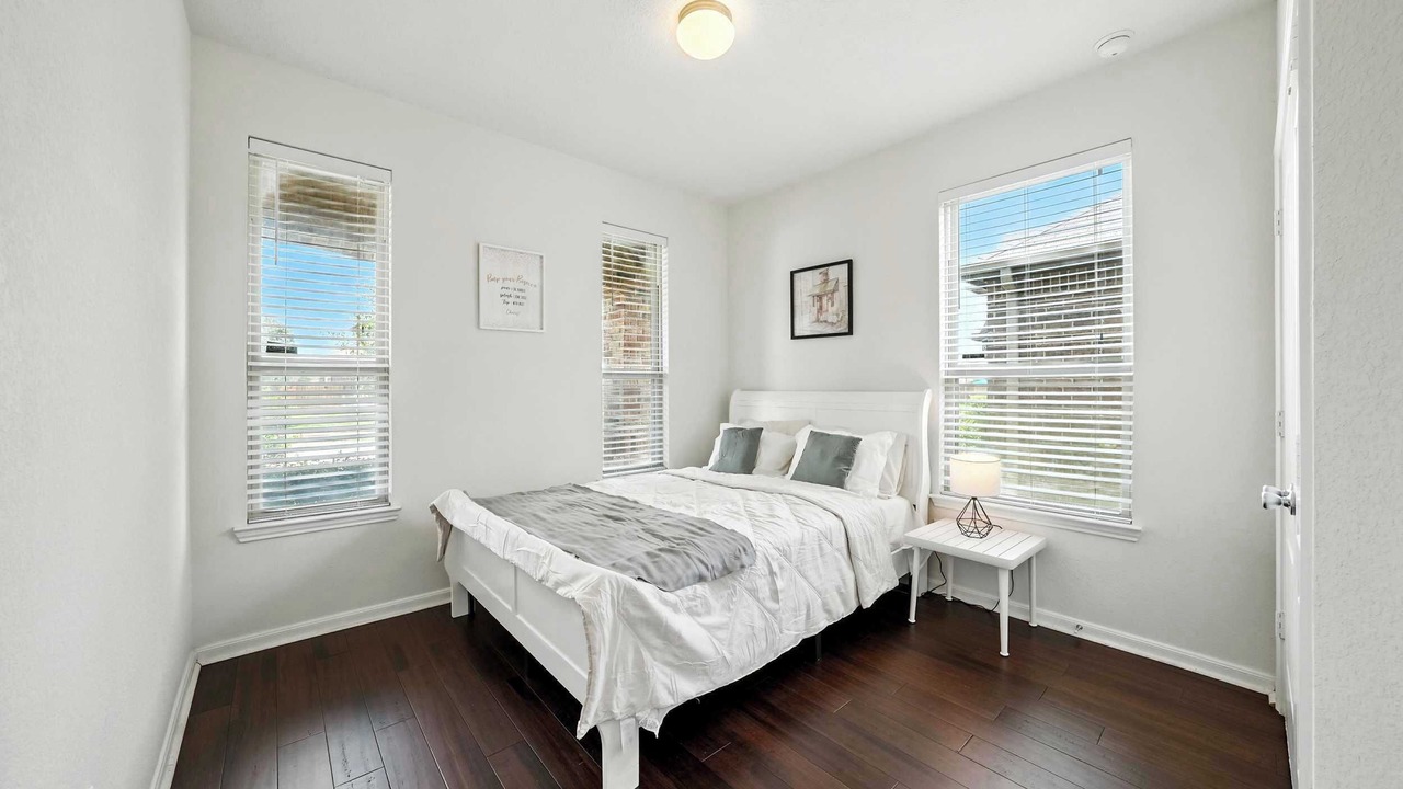 Photo of Bedroom in Atascocita