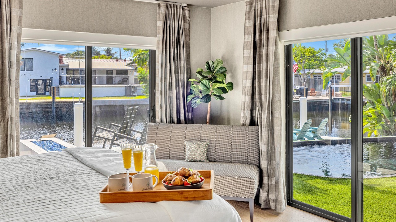 Photo of Bedroom in Wilton Manors