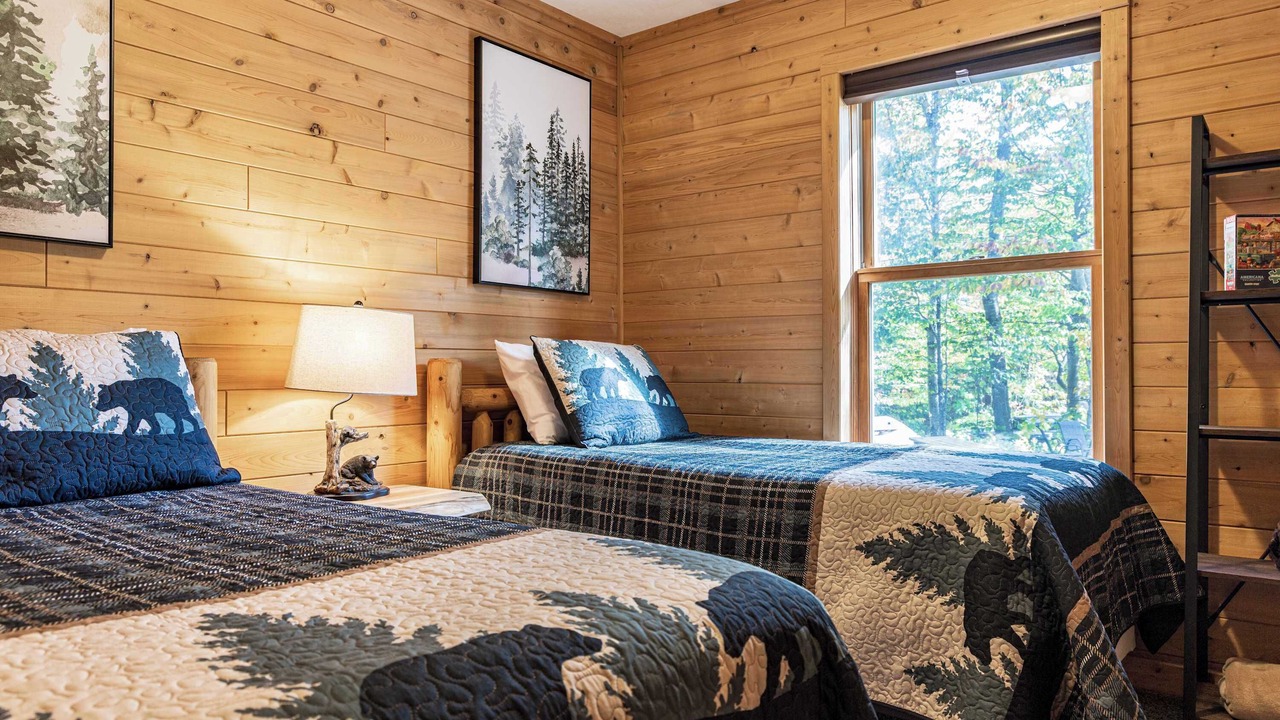 Photo of Bedroom in Grand Marais