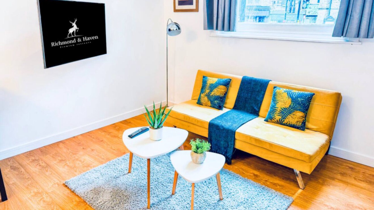 Photo of Livingroom in Pudsey