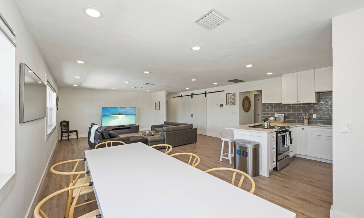 Photo of Livingroom in Riviera Beach