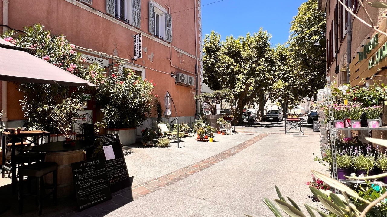 Photo of Others in Callas