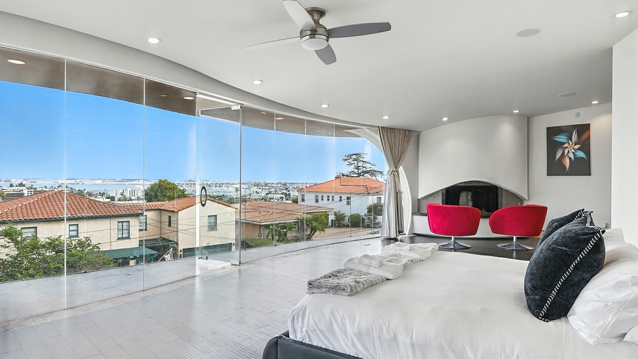 Photo of Bedroom in Roseville - Fleet Ridge