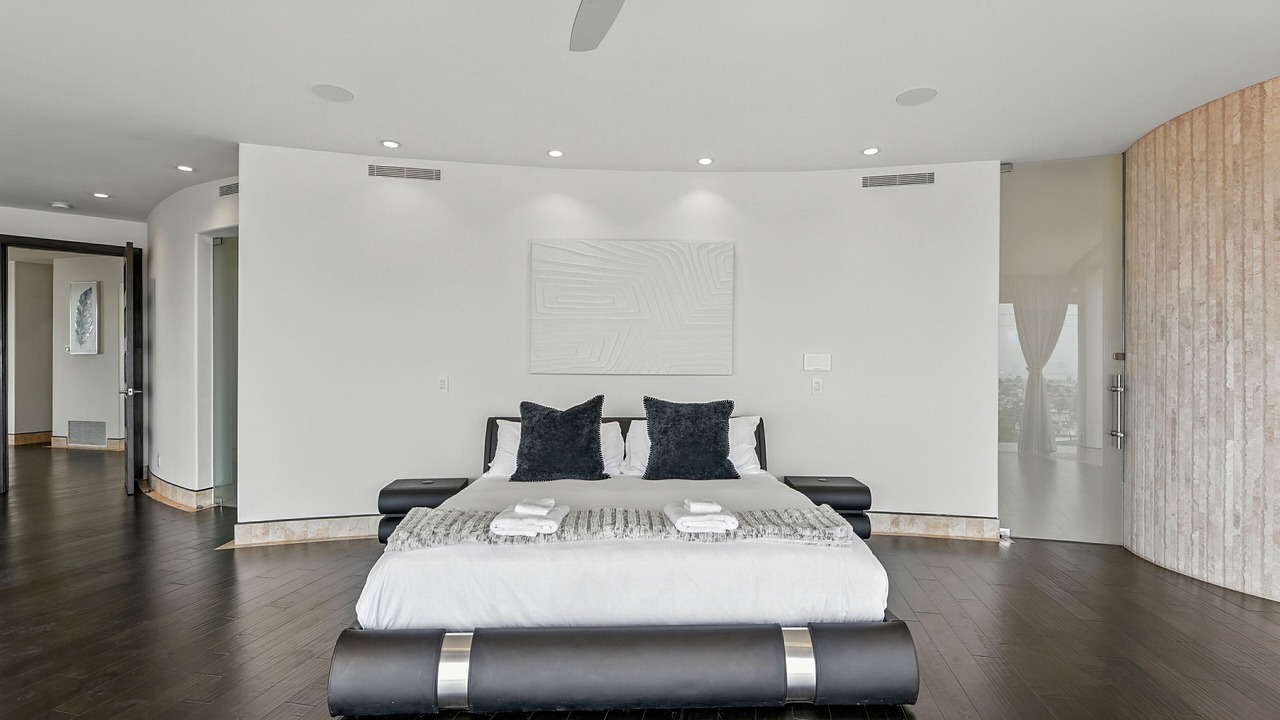 Photo of Bedroom in Roseville - Fleet Ridge