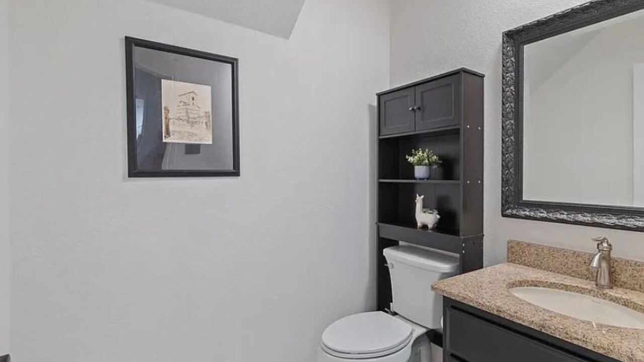 Photo of Bathroom in Allen