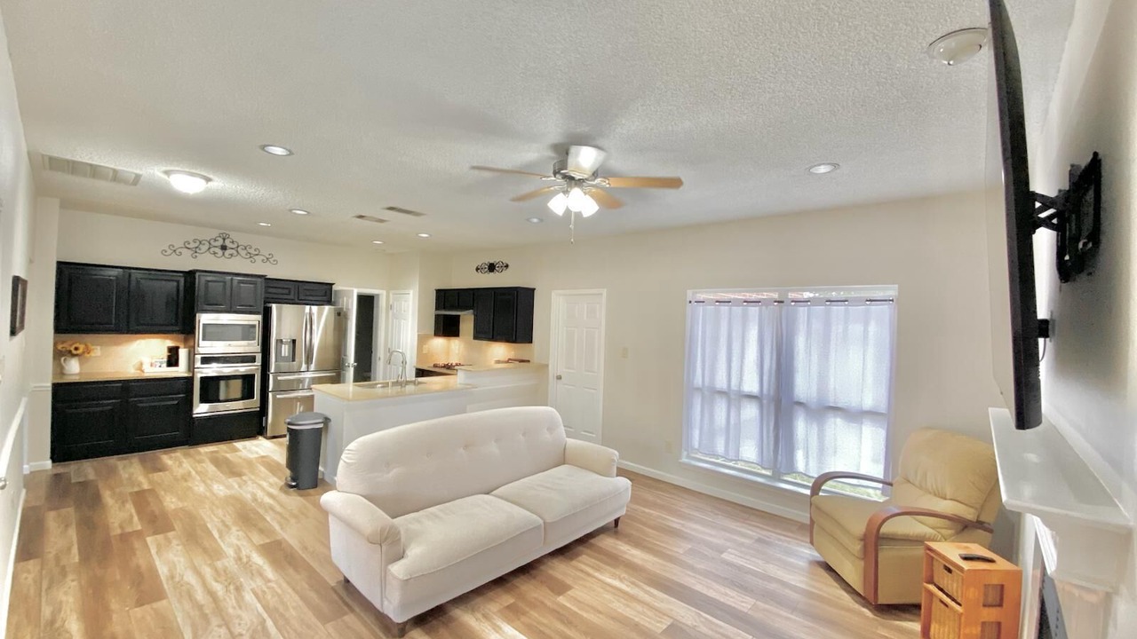Photo of Livingroom in Allen