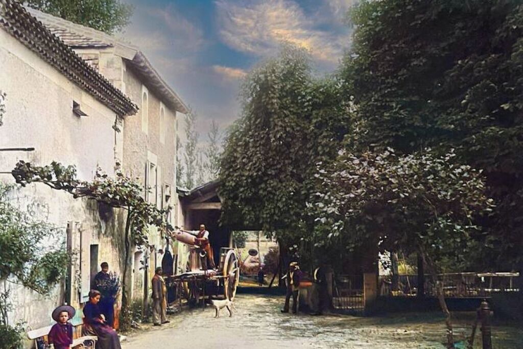 Photo of Others in Champagne-et-Fontaine