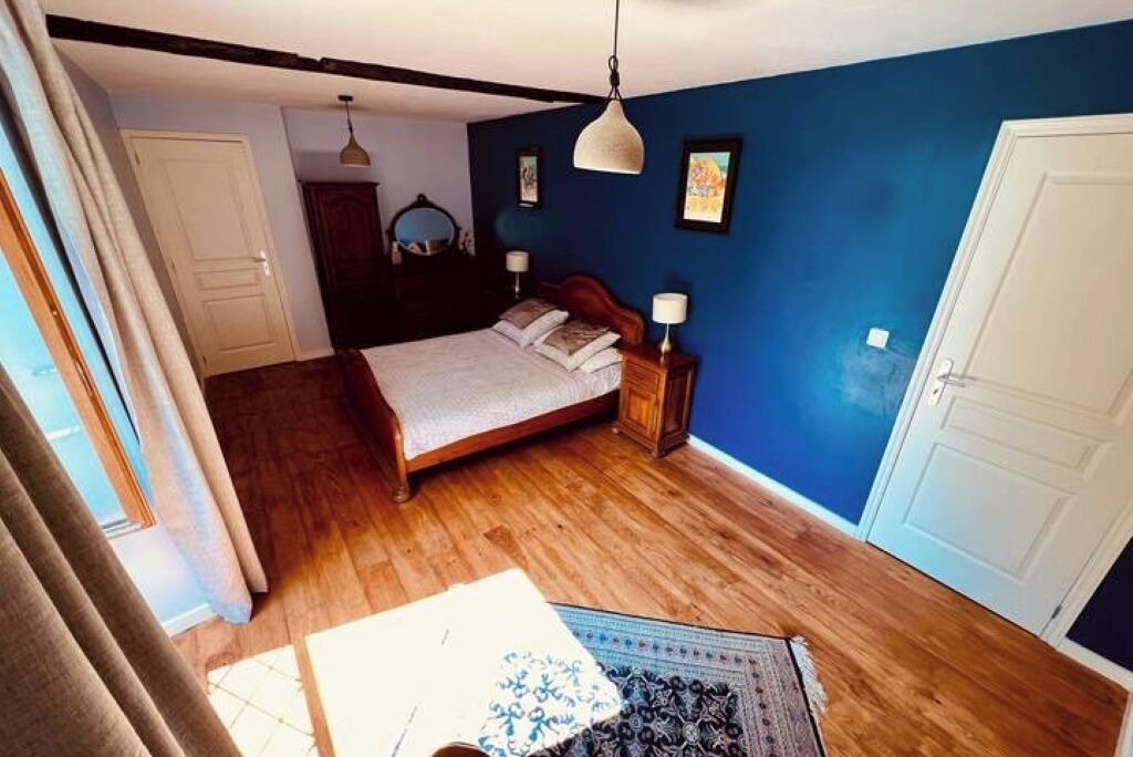 Photo of Bedroom in Champagne-et-Fontaine