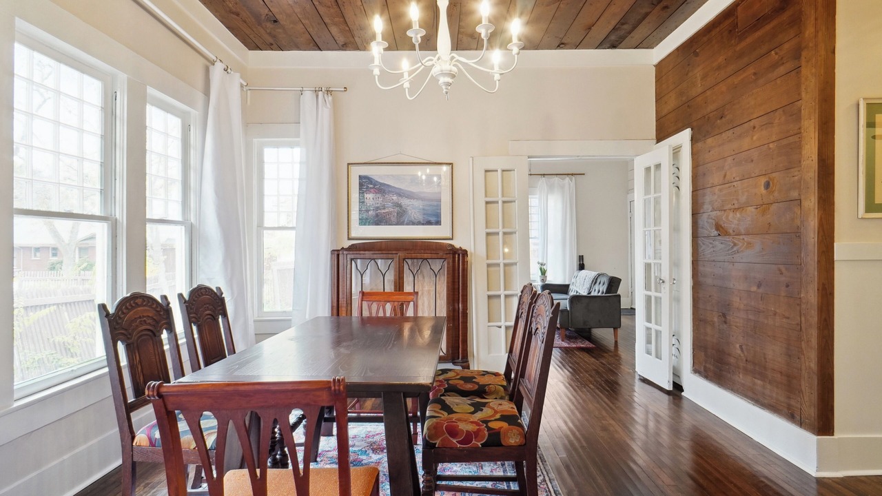 Photo of Bedroom in Fairmount