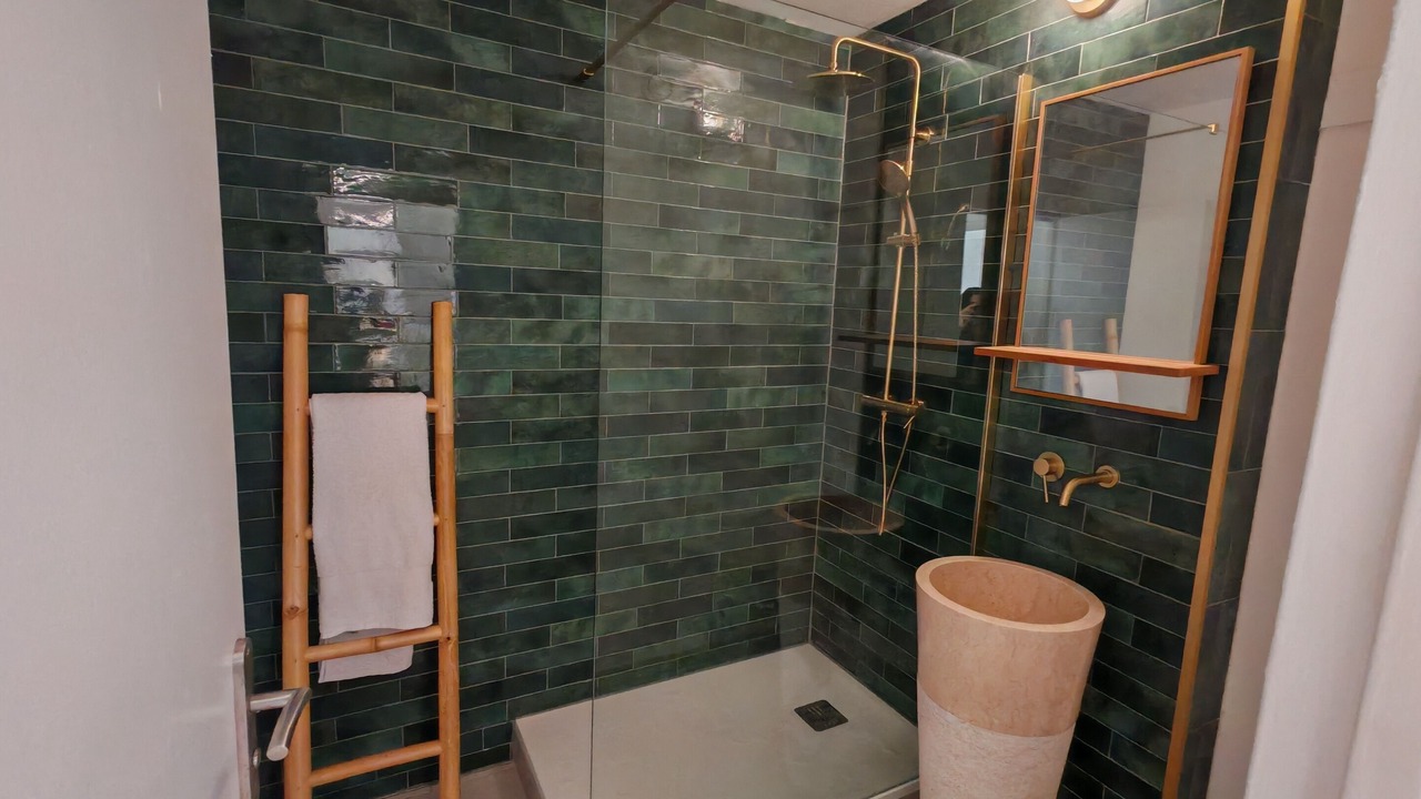 Photo of Bathroom in Mons-en-Baroeul
