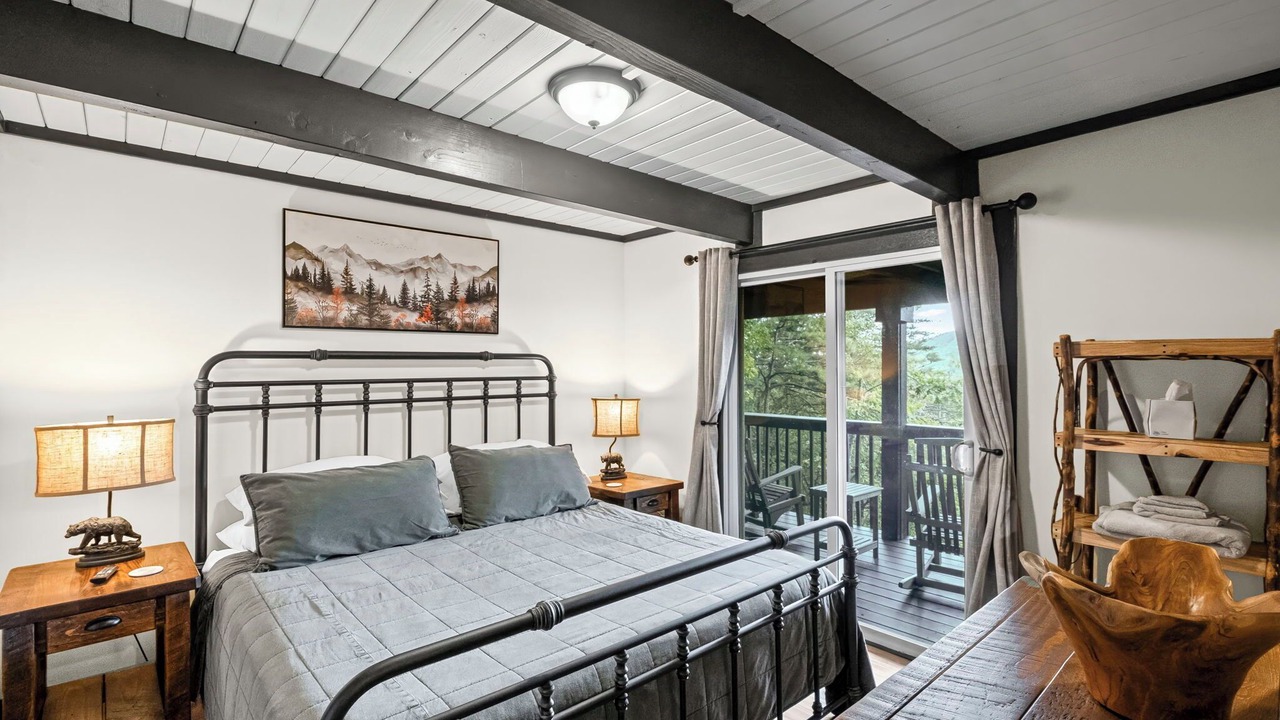 Photo of Bedroom in Big Canoe