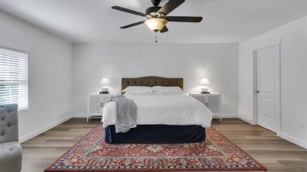 Photo of Bedroom in Karnack