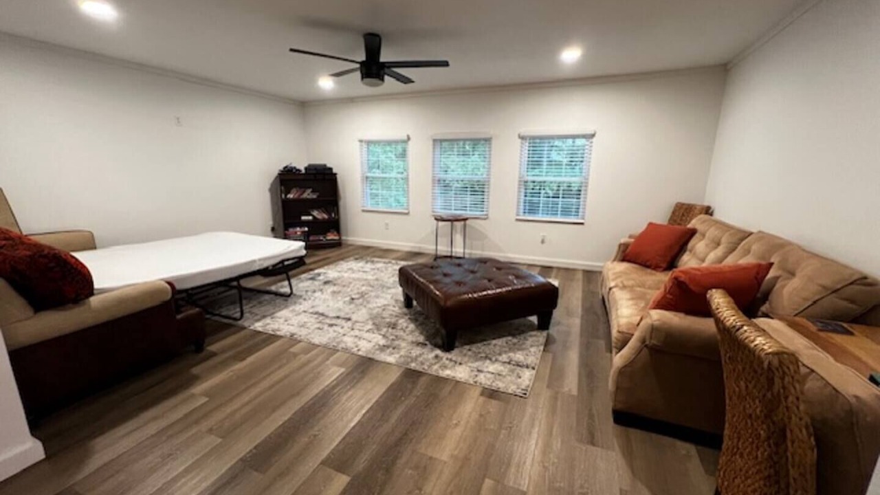 Photo of Bedroom in Karnack