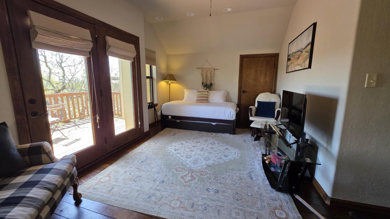 Photo of Bedroom in Medicine Park