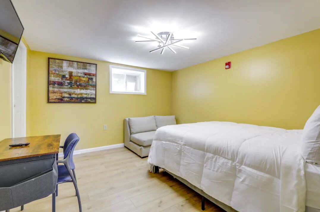 Photo of Bedroom in Candler-McAfee