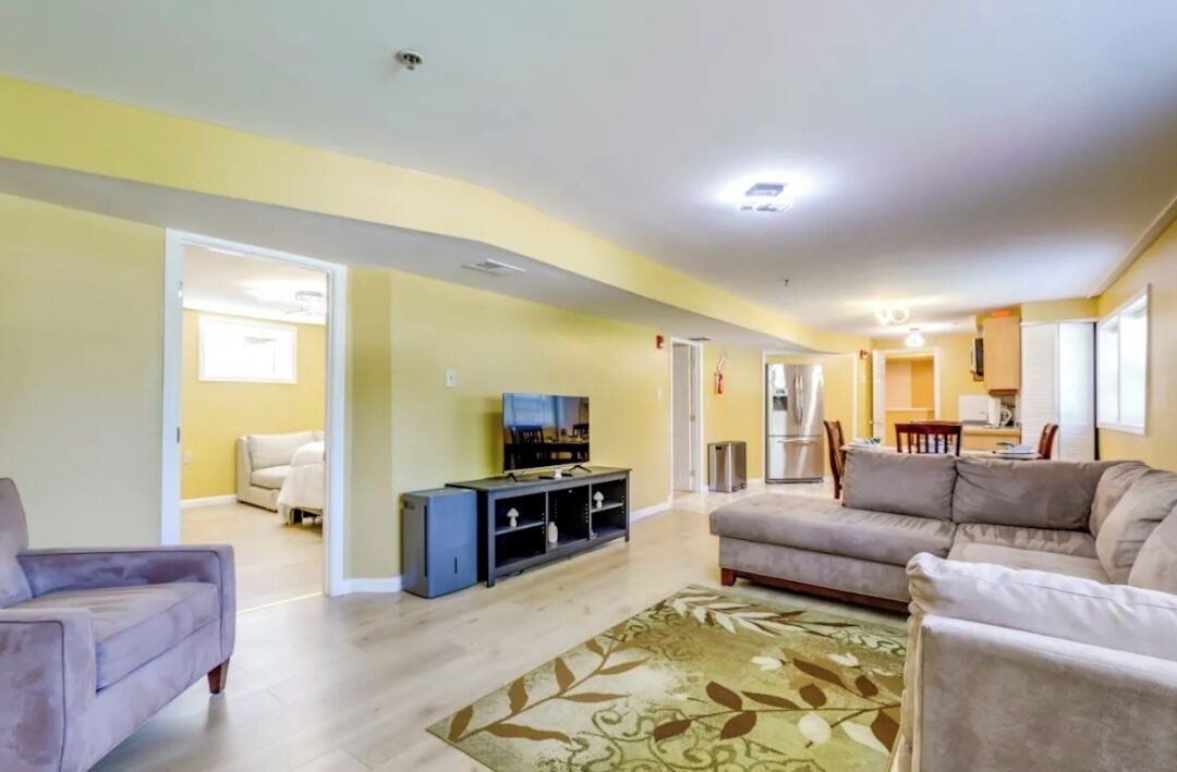 Photo of Livingroom in Candler-McAfee