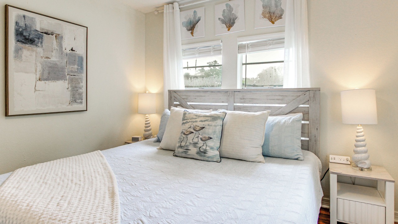 Photo of Bedroom in Mississippi City