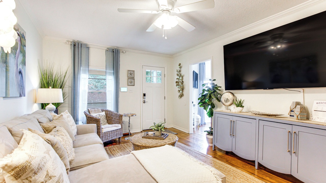 Photo of Bedroom in Mississippi City