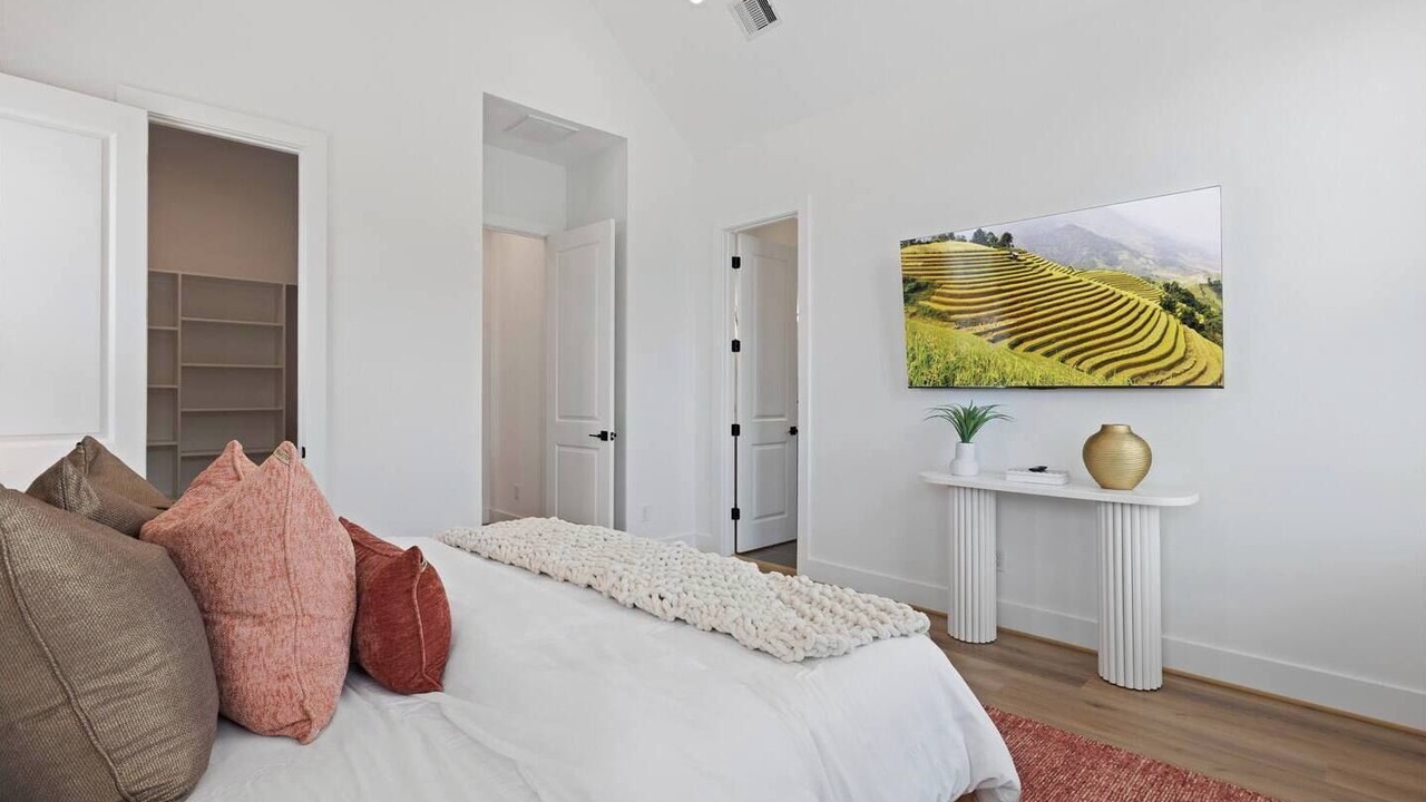 Photo of Bedroom in Northside