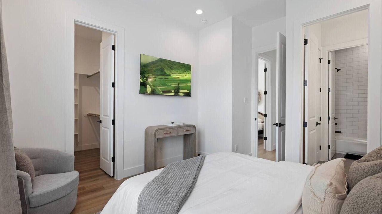 Photo of Bedroom in Northside