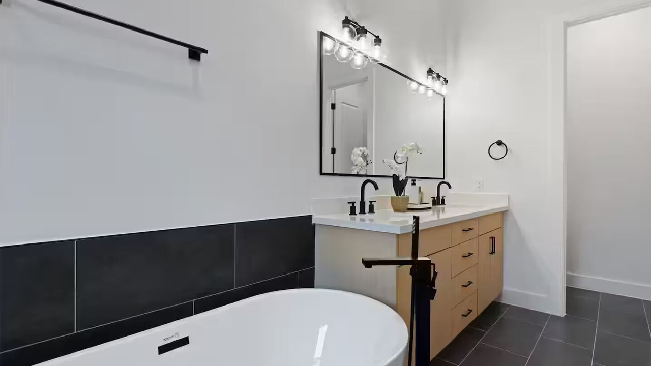 Photo of Bathroom in Northside