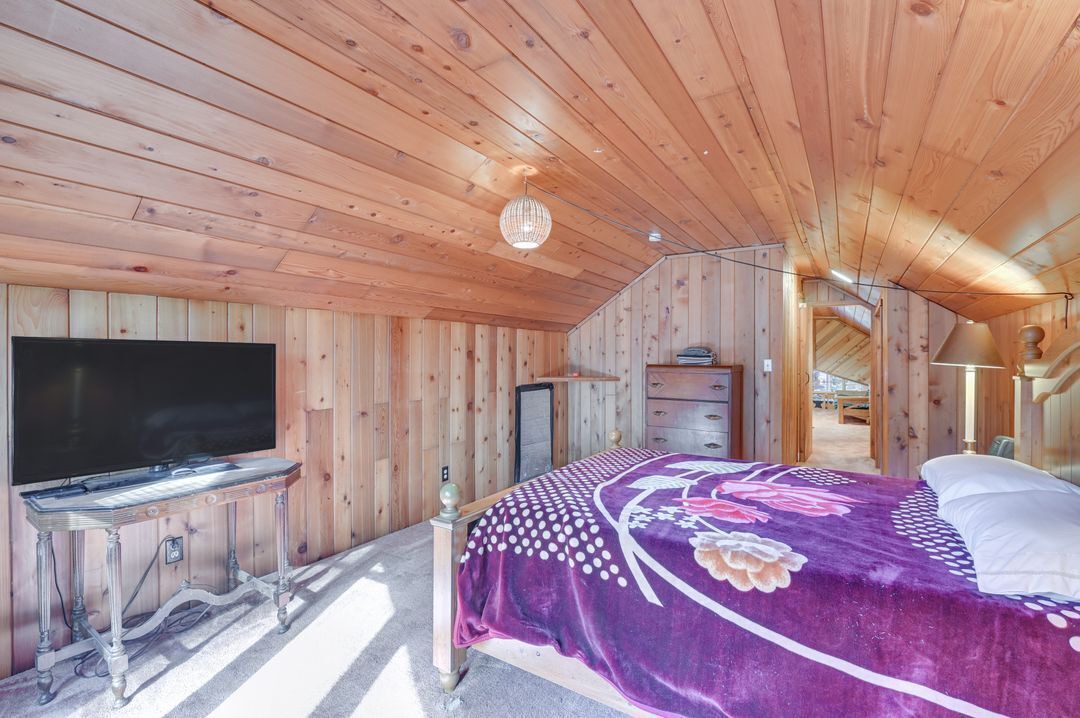 Photo of Bedroom in Long Lake
