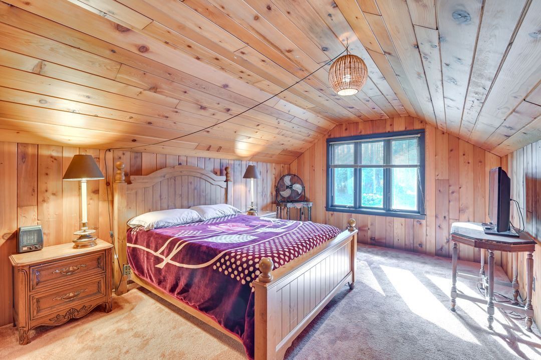 Photo of Bedroom in Long Lake