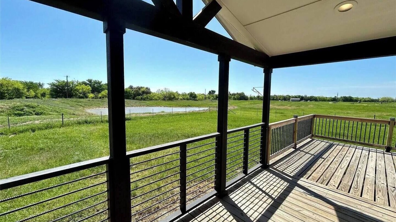 Photo of Patio Balcony in Eastland County
